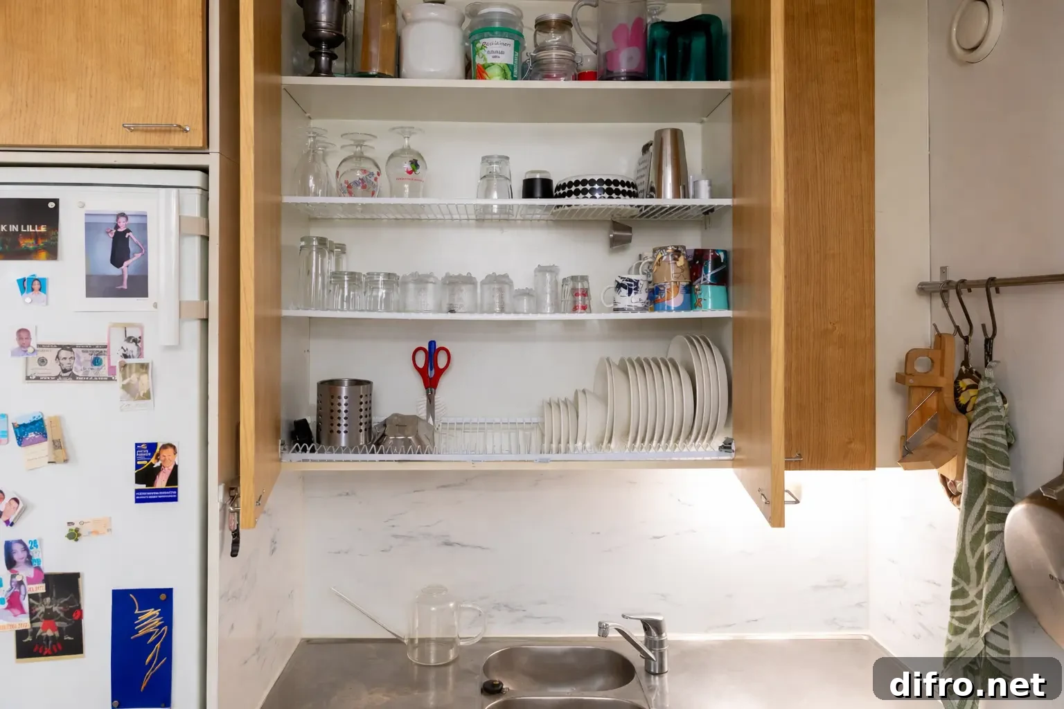 Finnish Dish Drying Cabinet: Martha Stewart's Space-Saving Tip 4 An image of a Finnish dish drying rack 'astiankuivauskaappi'