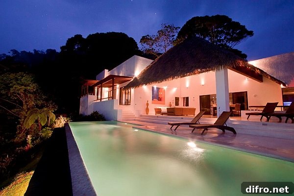 Traditional South Pacific villa with fancy pool