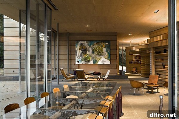Dining room with expansive views