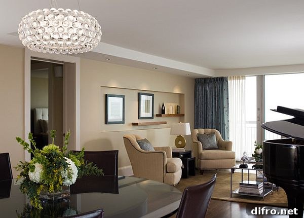 Traditional living room with Caboche suspension pendant