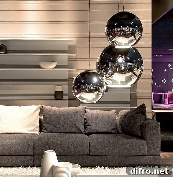 Globo di Luce shiny globe pendant lamps