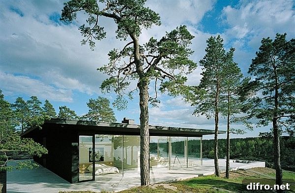 Lake view framed by the house's architecture