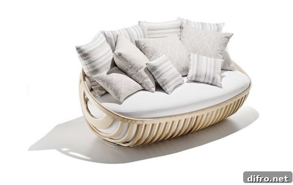 Arena armchair by Schoenhuber Franchi - contemporary outdoor seating with cushions