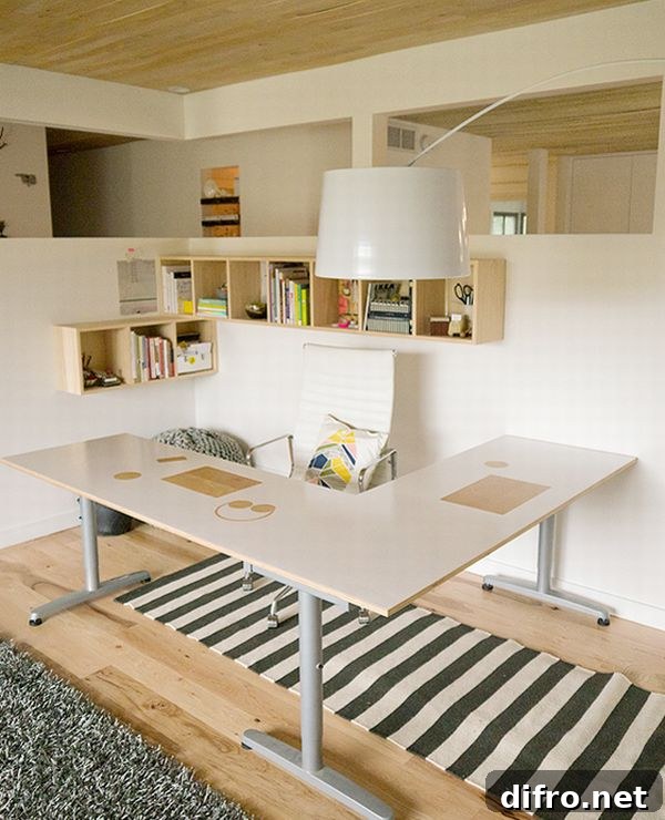 Beautiful and ergonomic home office with small storage space