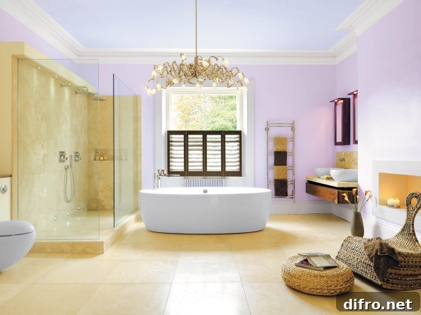 Built-in shelf in roman shower