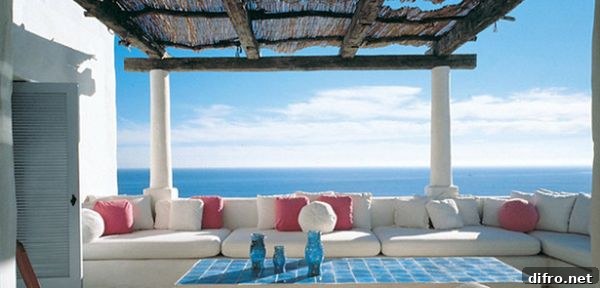 Mediterranean styled pergola sizzles in white