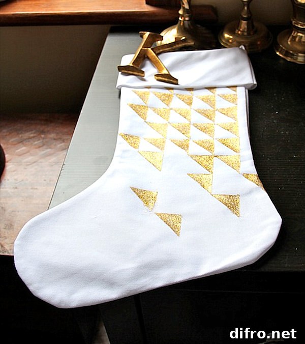 DIY triangle stocking