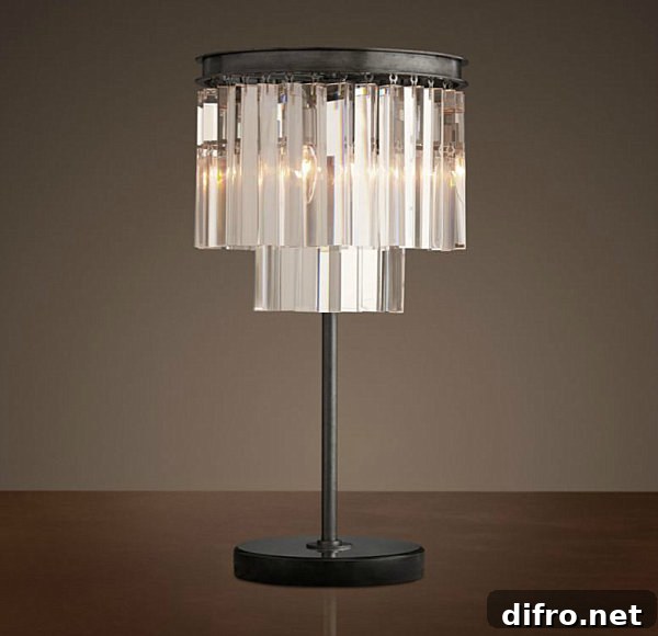 Deco-style table lamp