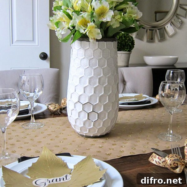 Modern elegant Thanksgiving table
