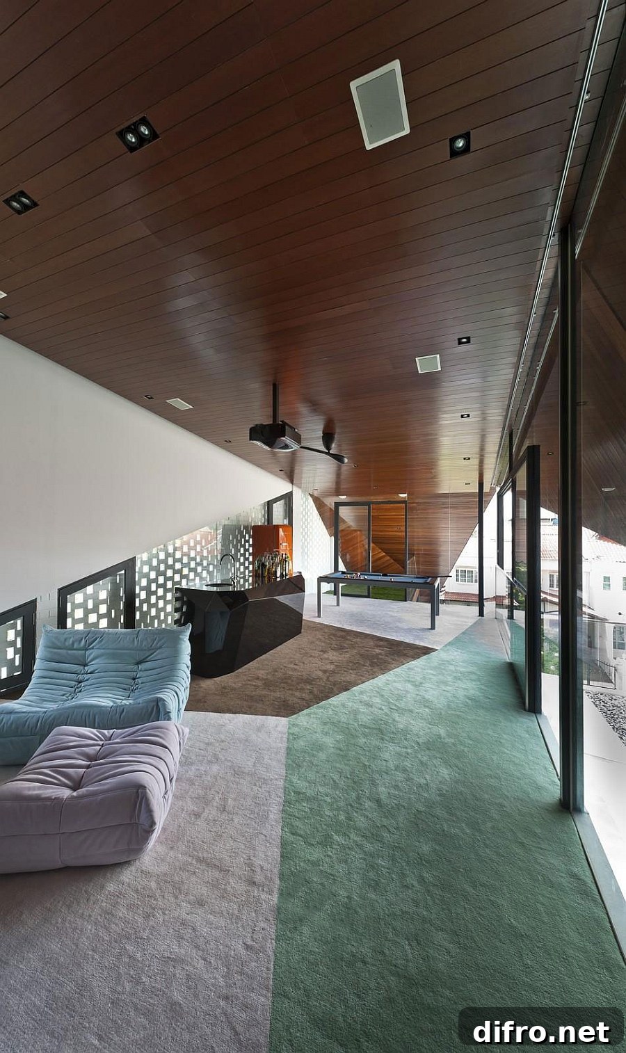 Entertainment area on the top level